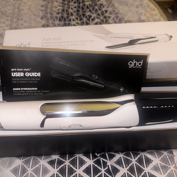 GHD 2 in 1 Hot Air Styler